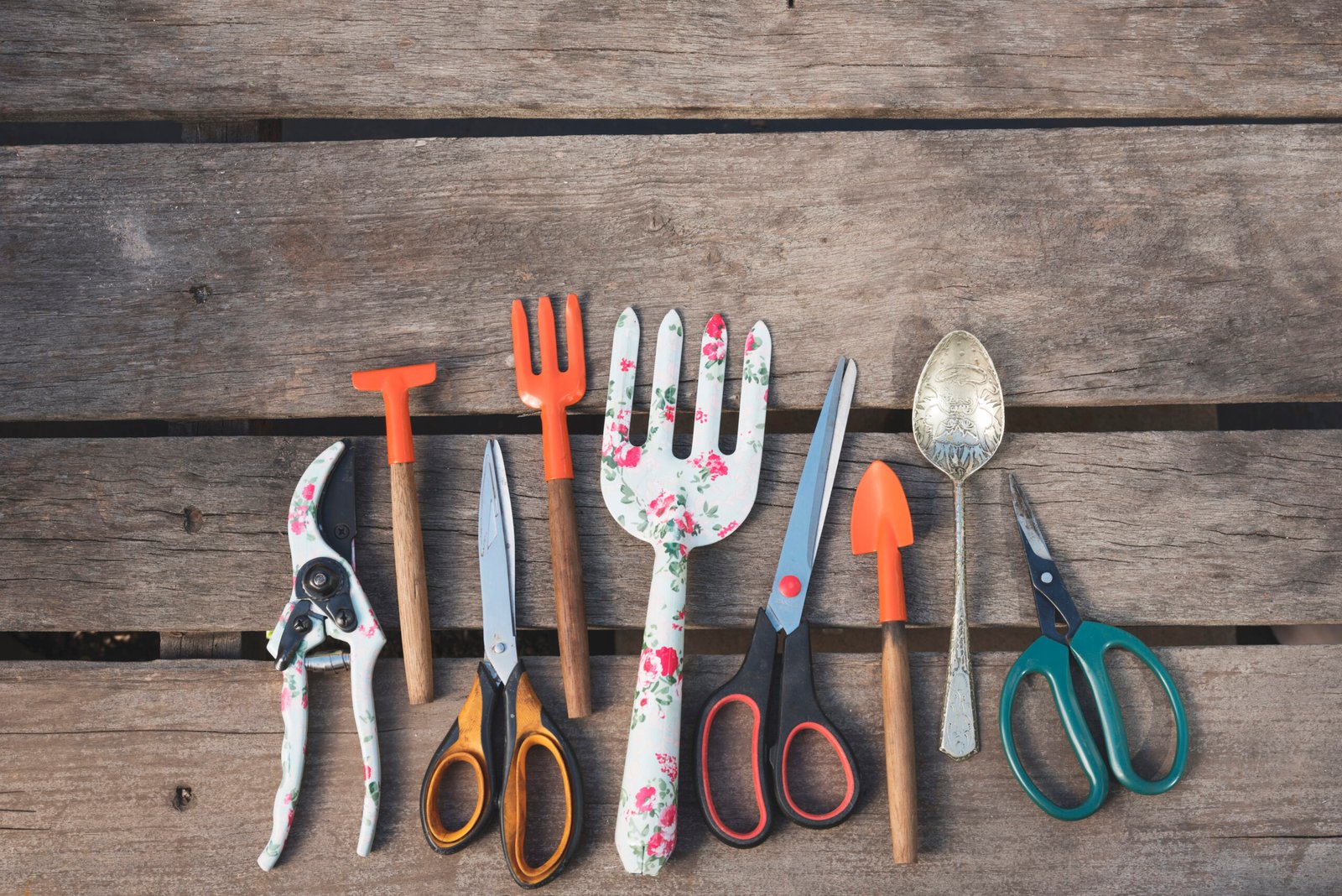 gardening tools